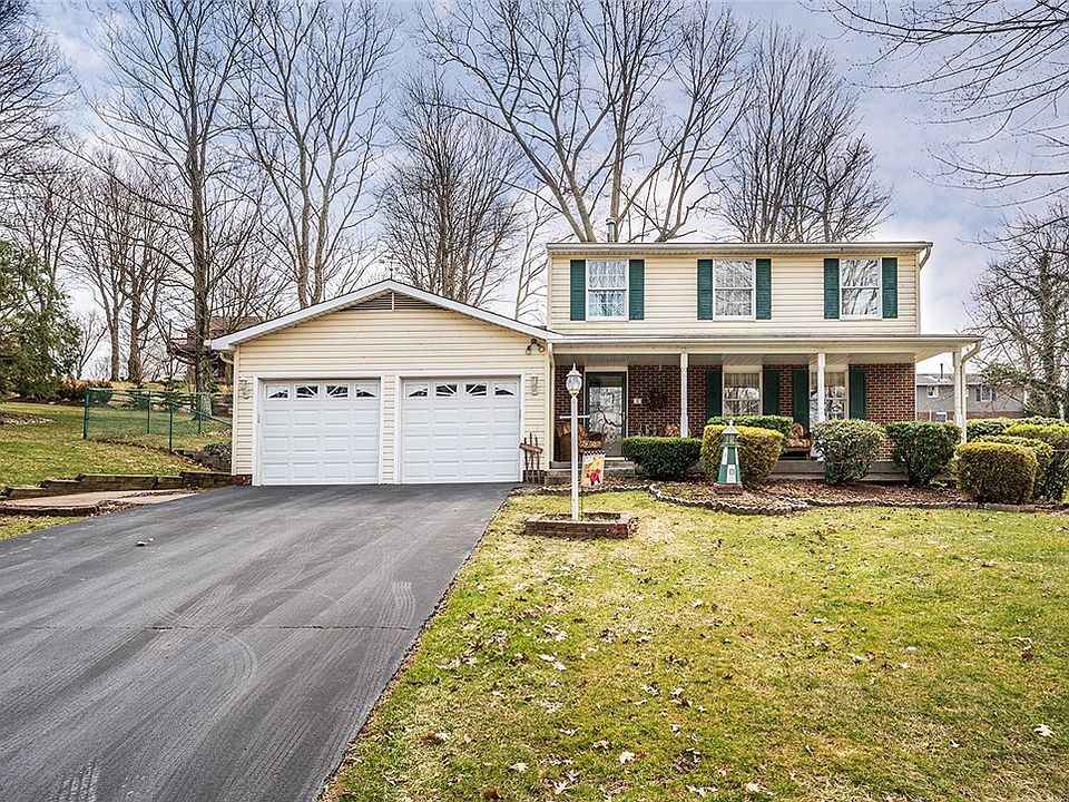 1st image of 27 Greenview Dr