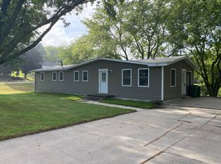 807 14th St, Corning, IA 50841