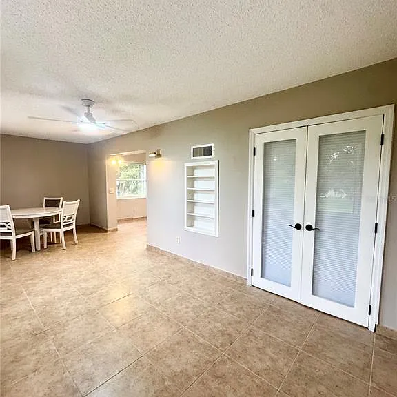 2402 Ecuadorian Way #40 — Photo 10