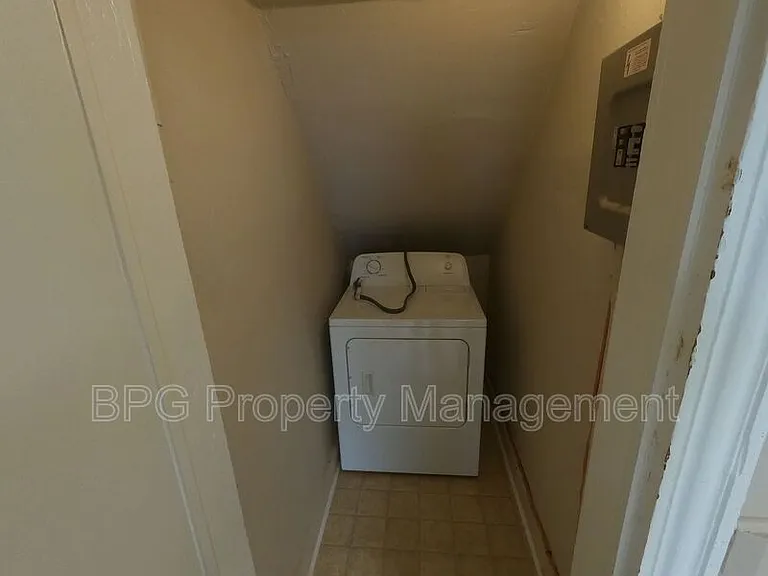 20 W Wolfe St — Photo 8