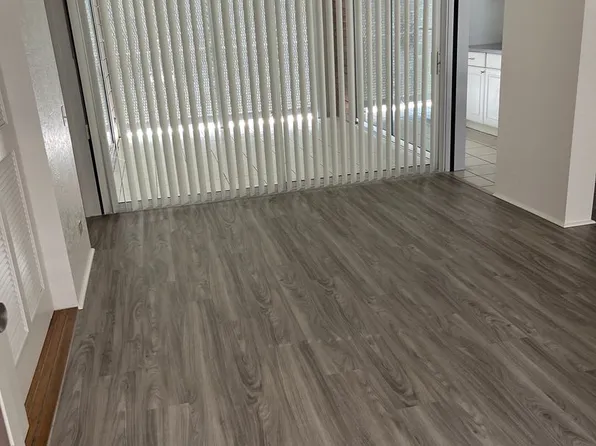 1226 Alexander St APT 802, Honolulu, HI 96826