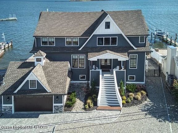 4th image of 11 Bay Breeze Dr