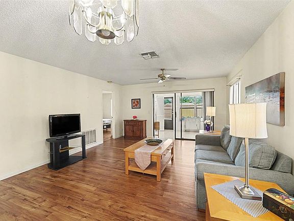 5th image of 7425 GREYSTONE DRIVE