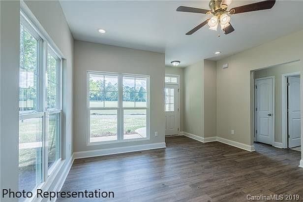 2nd image of 207 W Lee Ave