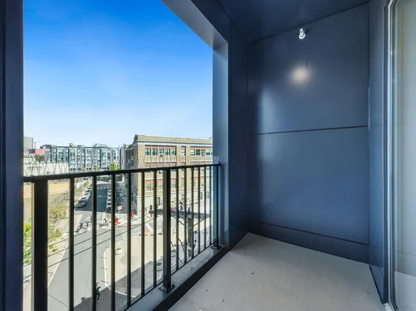 425 3rd Street image 13 of 41