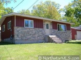 1047 9th St SE, Forest Lake, MN 55025