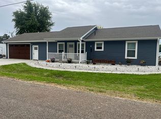 103 E Prairie St, Camp Point, IL 62320