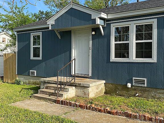 5th image of 12716 NE 37th St