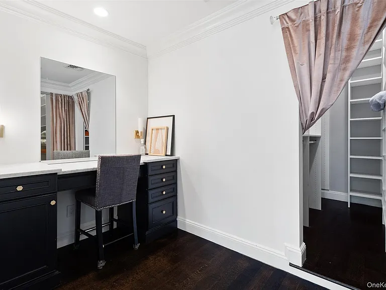 20 Primrose St — Photo 13