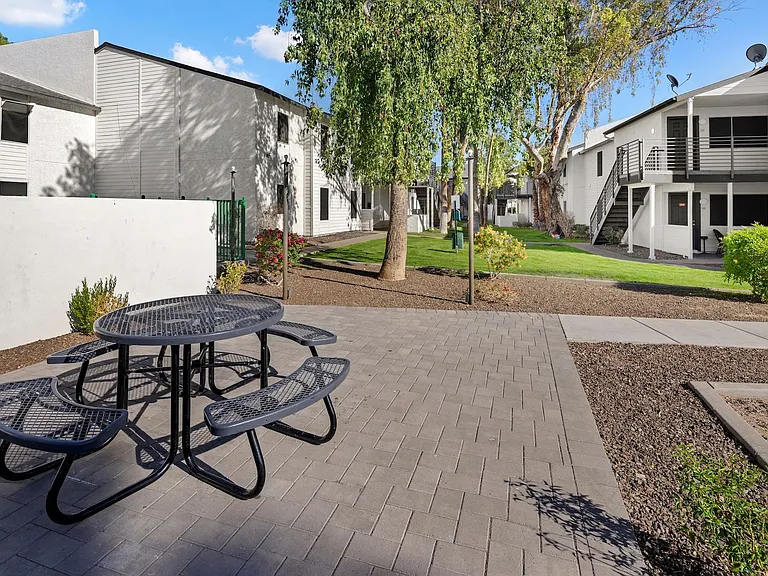 Jade Ridge Apartments — Photo 43