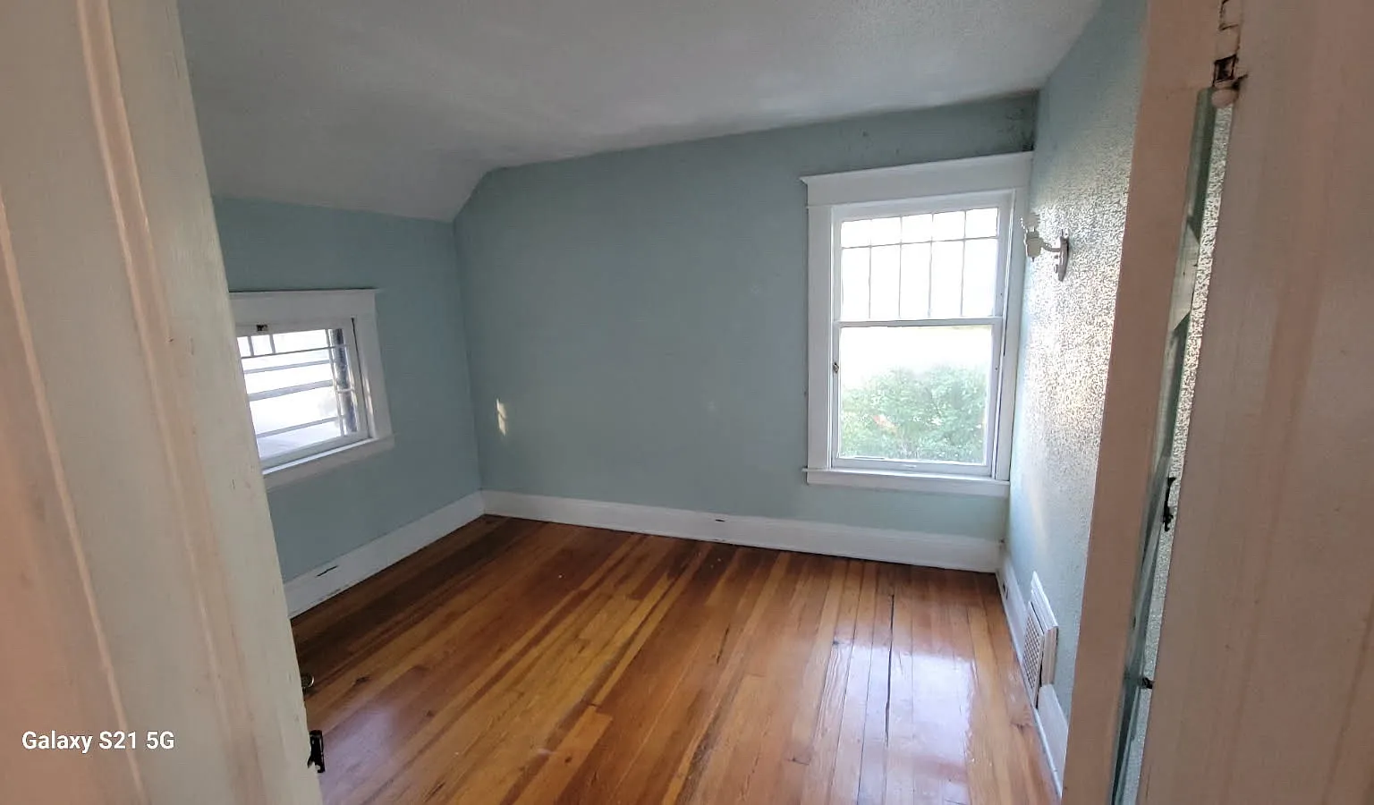 3 bed, 1300 sqft, $1,690 — Photo 4