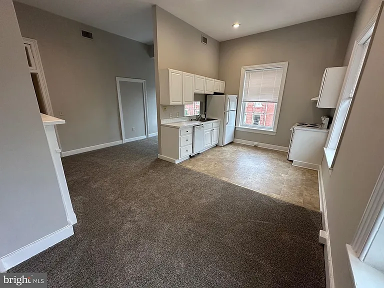 200 Hanover St #3A — Photo 2