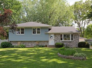 1983 Sunnyside Ter, New Brighton, MN 55112