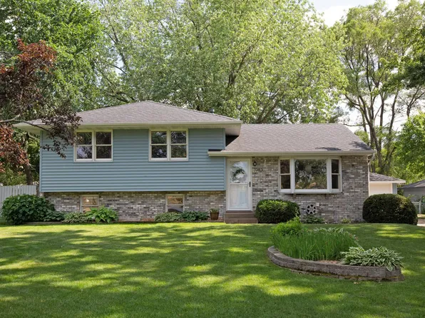 1983 Sunnyside Ter, New Brighton, MN 55112