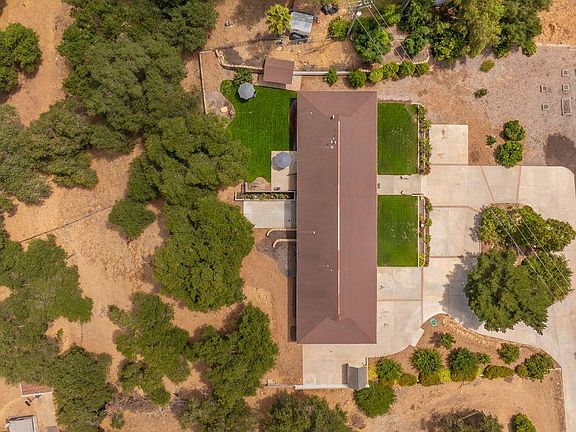 3rd image of 2999 Valley Meadow Dr