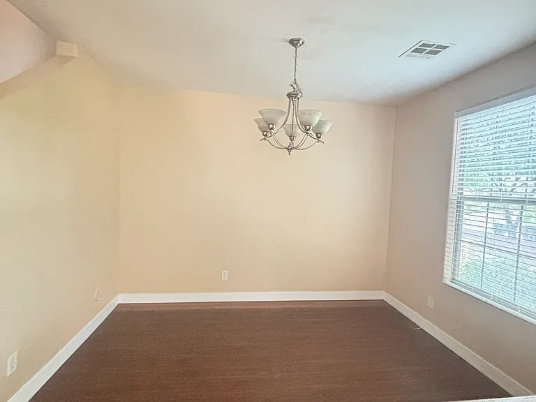 2815 S Cole Dr — Photo 4