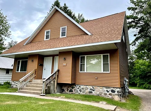 221 Maple St Photo 1