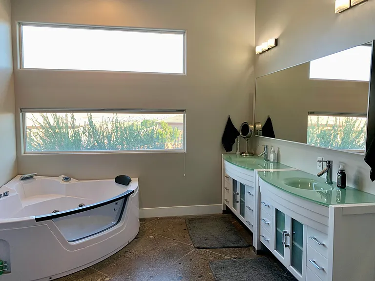 2547 E Rasmussen Dr — Photo 7