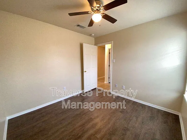 1709 Novella Ct — Photo 14