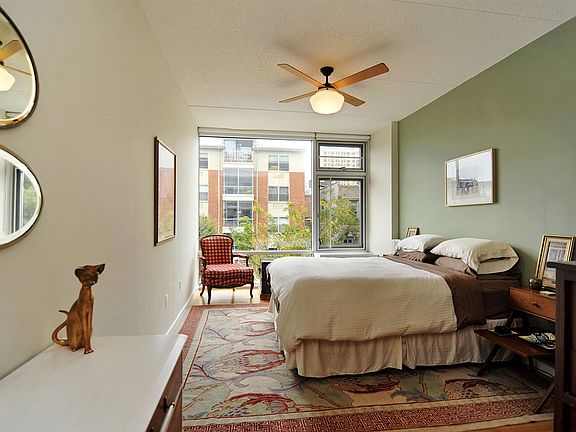 3rd image of 475 Sterling Pl APT 2A