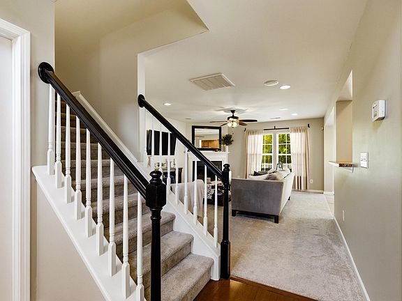 5th image of 112 Avondale Dr.