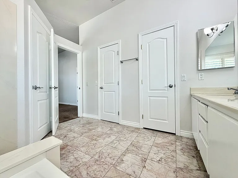 507 Lassa Way — Photo 28