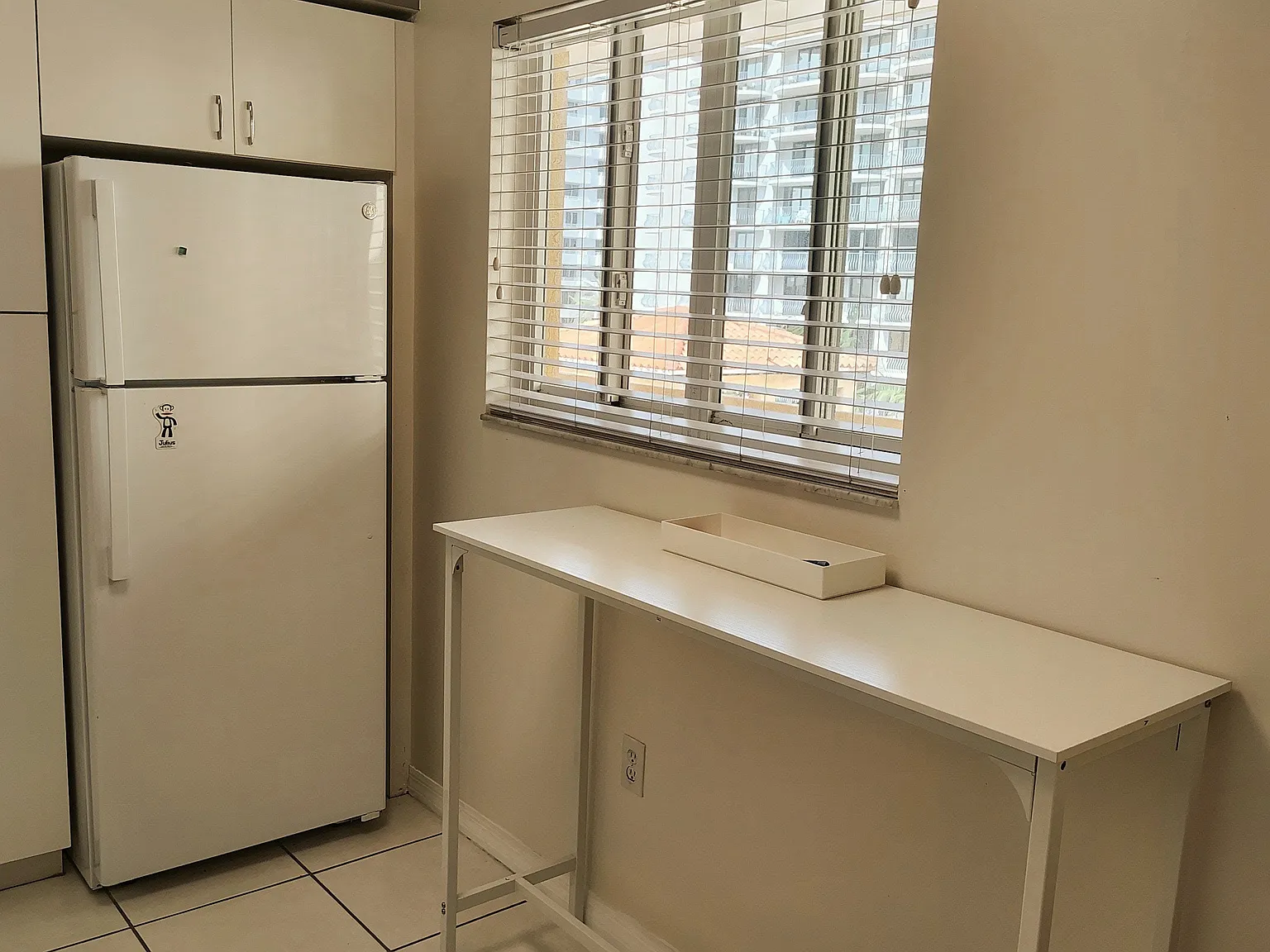 1 bed, 1.5 bath, 750 sqft, $2,400 — Photo 4