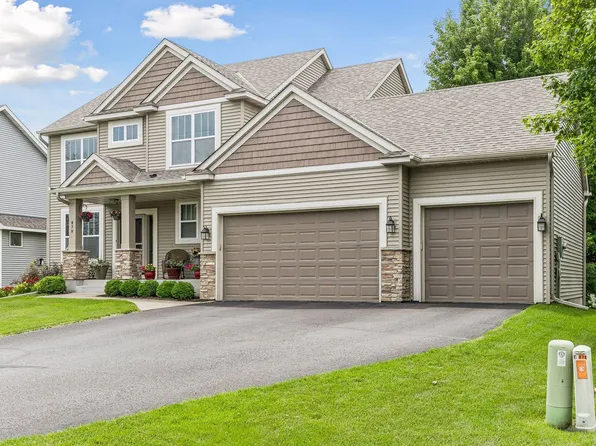 878 104th Ln NE, Blaine, MN 55434