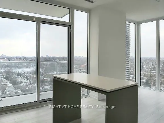 33 Helendale Ave #1312 — Photo 3