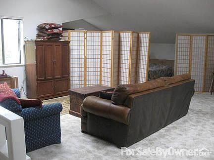 4th image of 9520 Randall Dr