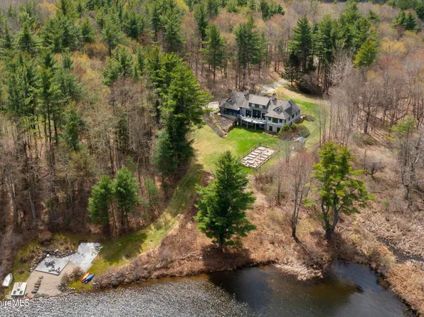 201 Stratford Rd, Southfield, MA 01259