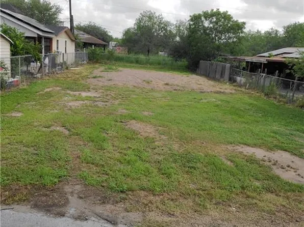 2826 W Hackberry St, Weslaco, TX 78596
