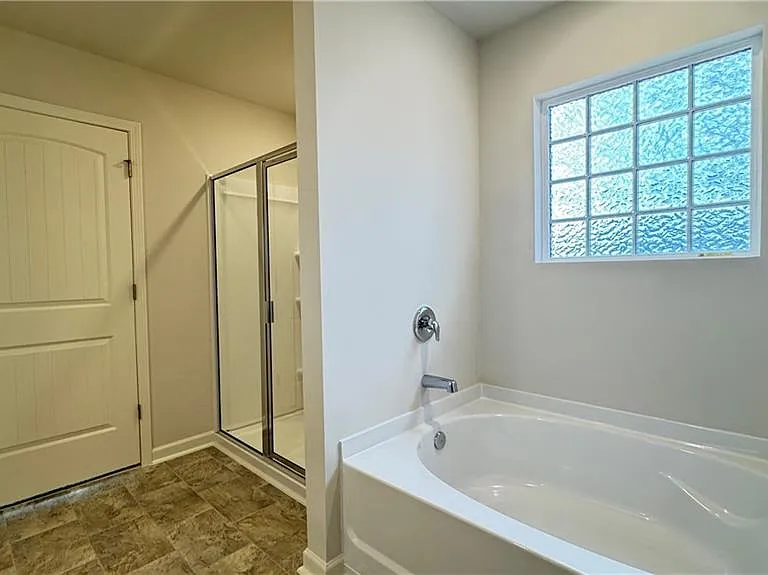56 Thompson Ridge Ln — Photo 45