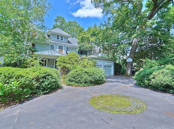 2nd image of 1601 N Washington Ave