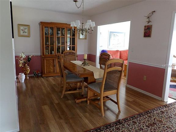 5th image of 3748 Amesbury Ln