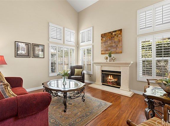 3rd image of 415 S Laureltree Dr