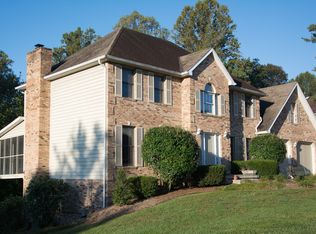 1404 Greenmont Hills Dr, Vienna, WV