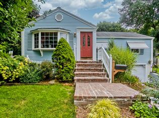 167 Pondview Dr, Chicopee, MA 01020