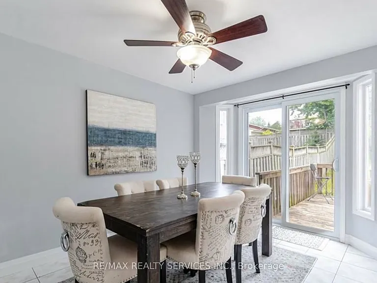 322 Benesfort Cres — Photo 5