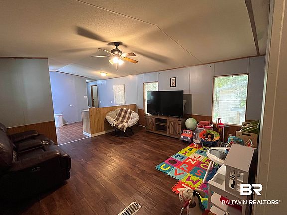 3rd image of 7719 Bermuda Dr