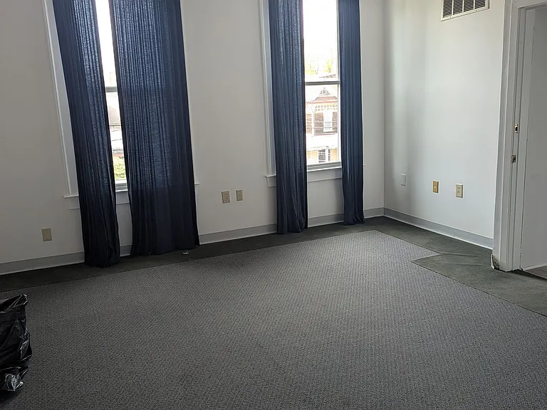 53 Granite St — Photo 3