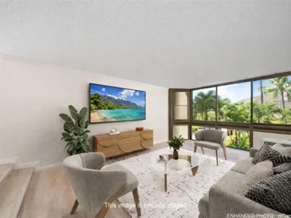 521 Hahaione St #22L, Honolulu, HI 96825