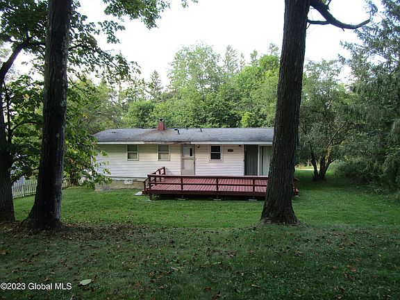4th image of 160 Washington Street