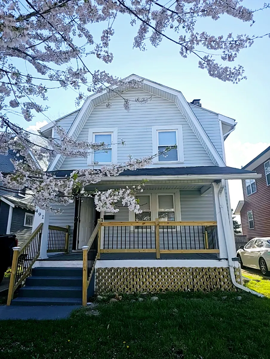 Building Photo - 491 Townsend Ave