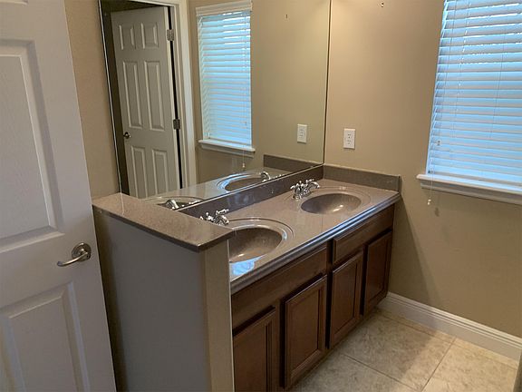5th image of 5354 Penway Dr