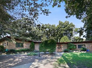 6512 N Shore Ave, Spring Grove, IL 60081