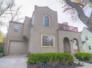 4965 State Line Rd, Kansas City, MO 64112