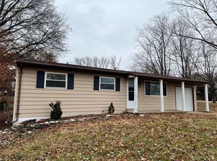 801 Neighbor Ln, Saint Louis, MO 63137