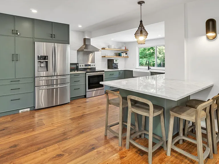 18 Bay View Rd — Photo 8