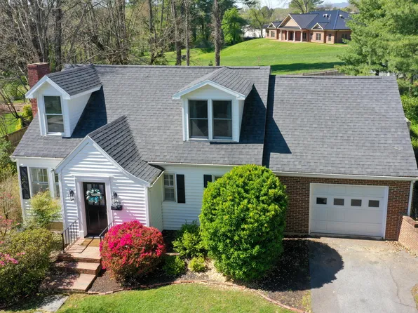409 Morningside Dr, Lexington, VA 24450